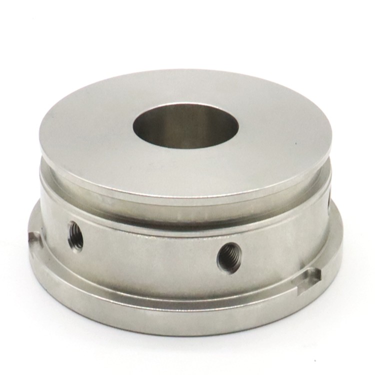 ¿Cómo las piezas de mecanizado CNC de piezas de fresado CNC mejoran la precisión y la eficiencia de la producción?